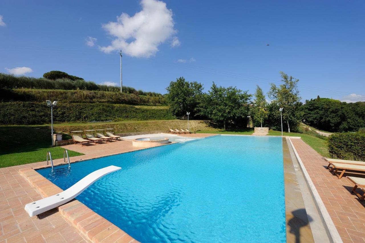 Agriturismo Il Vecchio Mandorlo Perugia Luaran gambar