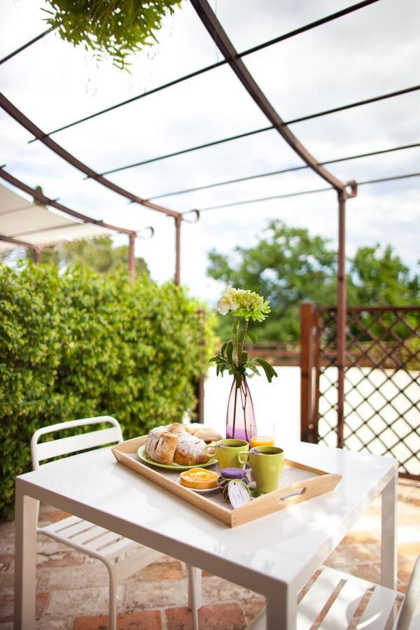 Agriturismo Il Vecchio Mandorlo Perugia Luaran gambar