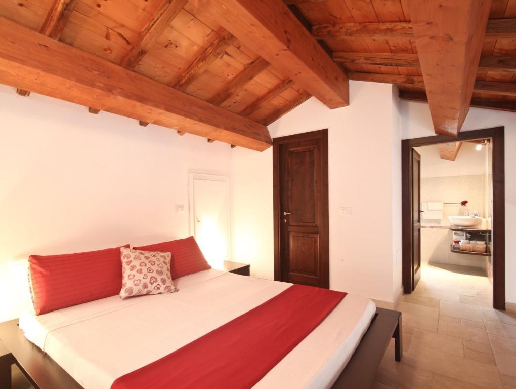 Agriturismo Il Vecchio Mandorlo Perugia Luaran gambar
